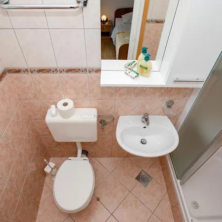 Ferien Haus Mit Bestway-pool,parking,garten ,grill,3 Terrassen Holiday home Palit
