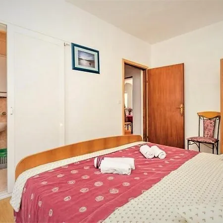 Ferien Haus Mit Bestway-pool,parking,garten ,grill,3 Terrassen Holiday home Palit